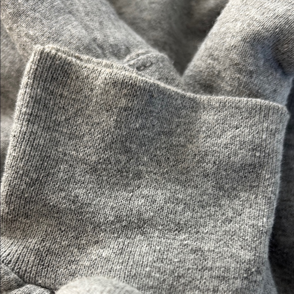 Hartwick College Gray crew neck Sweatshirt - Picture 4 of 4